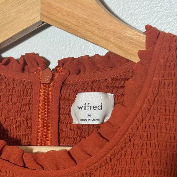Women's Size M Wilfred Aritzia Tempest Blouse Orange Smocked Long Sleeve Chiffon - Picture 3 of 7